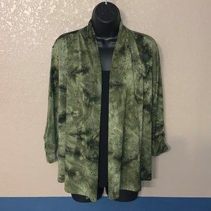 Blouse with 3/4 Ruched Sleeves Green and Black Medium Petite 📢5 for $20